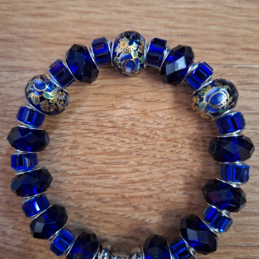 Elegant Blue Glass Beaded Bracelet